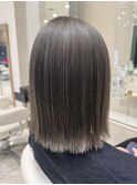 グレージュ×外ハネボブ