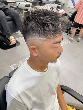 スタッグス 北千住(STUG'S) スペインカール/スパイキーショート[北千住/理容室]