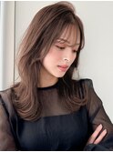 暗めカラー斜めバングシースルーバングナチュラルカール美髪