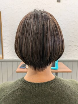 ストランド(STRAND) 白髪ぼかし ハイライト ショート