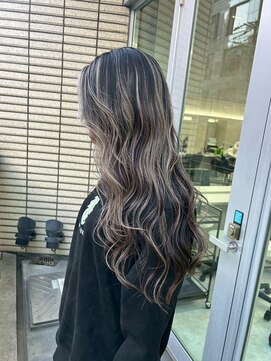 キング 枚方店(K!ng) 韓国オルチャンレイヤーカット透明感カラー顔まわり前髪カット