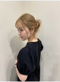 ミルクティーベージュ/シニヨン