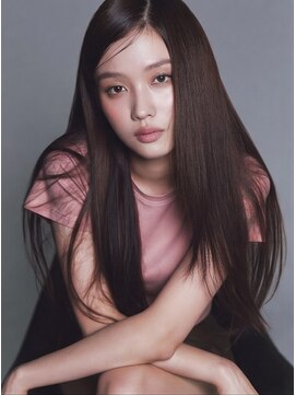 キヴィ(kivi) くせ毛もまっすぐ 自然な縮毛矯正×艶ストレートロング