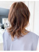 福山市Caary人気インナーカラーハニーベージュ外ハネウルフ
