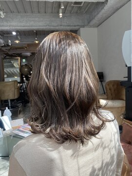 レガーレ(Legare) 赤み無し！透明感グレージュ！