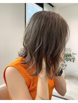 ヨーク(YOKE)&nbsp;YOKE 大人切りっぱなしボブケアブリーチミルクティーグレージュ