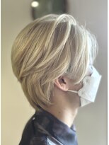 美容処 待庵 タイアン(taian)&nbsp;ホワイトベージュXセンターパートウルフ