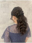 中間ポニーテール