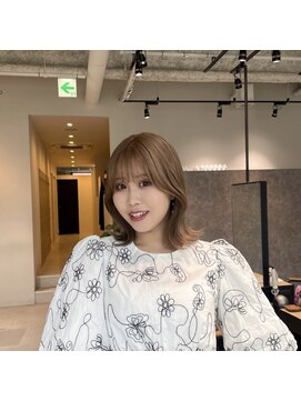 アリーズ(ALLYS) 透明感たっぷりナチュラルベージュ◎