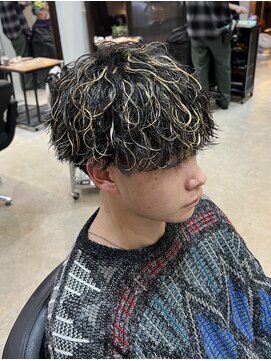 ラテ 伊勢崎(LATTE) 波巻きパーマ×ハイライト