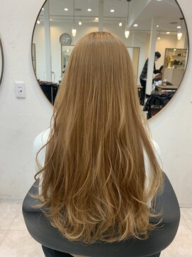 エリス ウメダ(Eliss umeda) レイヤースタイル