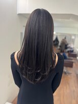 インビテーション(invitation)&nbsp;ロングレイヤー 低めレイヤー 地毛風カラー 簡単スタイリング