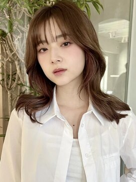 ミンクス ギンザ セントラル(MINX ginza central) 顔まわりのある韓国ミディアム チェリーブラウンインナーカラー