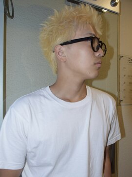 シキ(SIKI) 無造作スタイリング/抜きっぱなしスパイキーショート