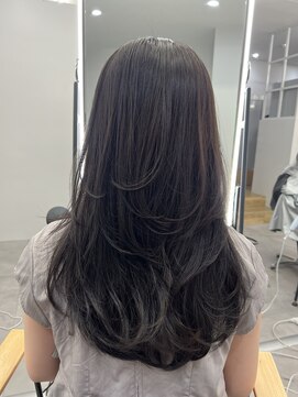 プラチナ(PLATINA) ハイレイヤーレイヤーカットブリーチ無しカラー顔周り韓国