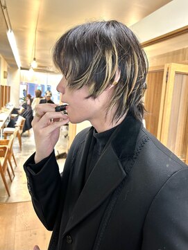 エクテ(ecouter) 黒髪インナーハイライトジェンダーレスクラゲヘアーウルフ