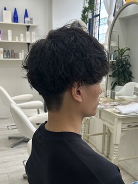 アルターシェリー(aL-ter che'rie) フェザーパーマ/黒髪/小川夏花