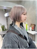 ハッシュカットショートウルフカットハイトーンカラーグレージュ
