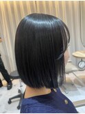 ぱつっとボブ×ブルーブラック