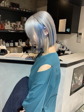 ペレ 原宿(PELE) ダブルカラー/ケアブリーチ/羽エクステ/原宿