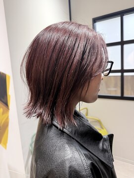 ロウ 町田(ROW) きりっぱなしボブ　ピンクベージュ　顔周りレイヤー