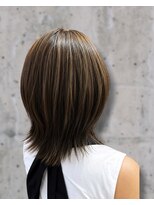 カットワークススリックバイフェローズ(CUT WORKS SLICK by fellows)&nbsp;赤みを抑えて軽やかに見せるレイヤーカラー