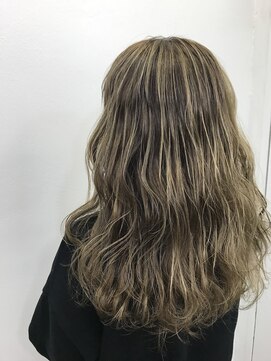 トロニー(TLONY) 抜け感ベージュ