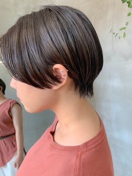 テトヘアー(teto hair) ハンサムショート、ショートヘア、スリーク、アッシュブラウン