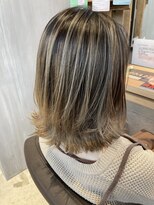 チル(Chill)&nbsp;【Chill】ハイライト×バレイヤージュ