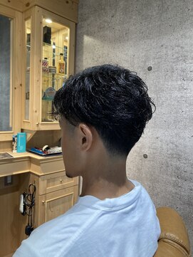 宮崎理容院 並木坂店 taper fade