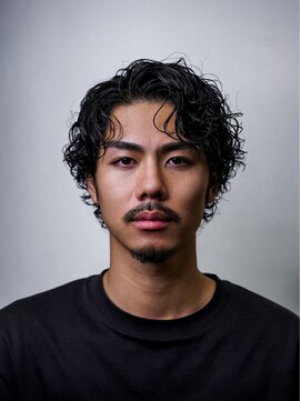 メンズサロン ゴールド 名古屋(GOALD) ミディアムスパイラルパーマセンターパート