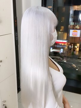 モーション 新宿(motion) ホワイトカラー