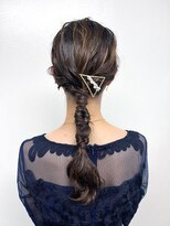 オアシスガーデン 横須賀中央店(Oasis GaRDEN)&nbsp;バレッタでお洒落に☆編み下ろしスタイル