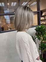 サニー 渋谷(SUNNY)&nbsp;バレイヤージュ、ハイライト、グレーベージュ、レイヤーカット