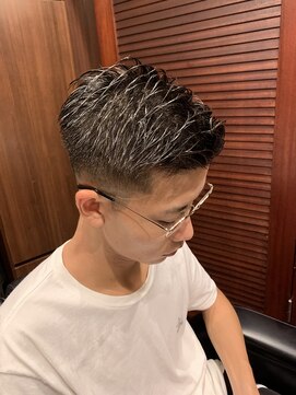 プラウド(PROUD) サイドパート　フェード　七三　田町　理容室　床屋　顔剃り