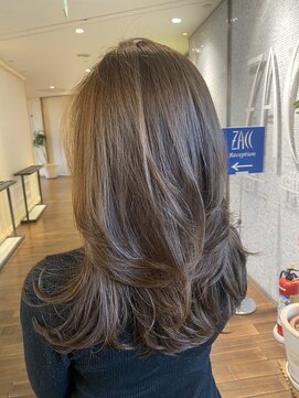 ザック ヴィ(ZACC vie) やわらかい艶髪!バニラグレージュ