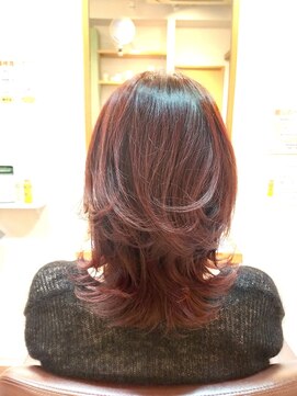 ヘアー グリーン(hair green) 30代40代50代/おしゃれ女子ウルフヘア/ウルフレイヤー