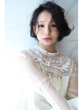 リノア 鵠沼海岸(LINOA) デザインカラー/レイヤーカット/ウェットヘア/オリーブベージュ