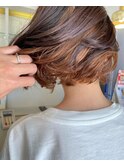 インナーカラー×ふんわりボブ