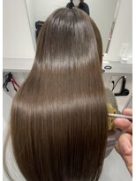 ライア 下北沢(laia)&nbsp;艶髪　【髪質改善 laia 下北沢 美容室 縮毛矯正】