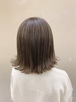 フィカ(Fika)&nbsp;大人綺麗な外ハネレイヤーボブ