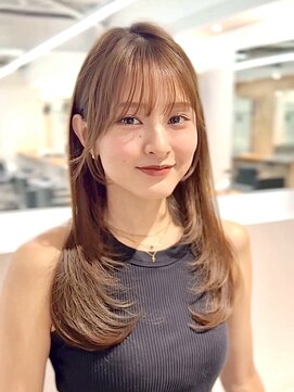 アビー(ABBEY3) レイヤーカットミディアムレイヤー顔周りレイヤーハッシュカット