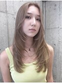 顔周りレイヤーくびれロングレイヤーカットヘーゼルベージュ韓国