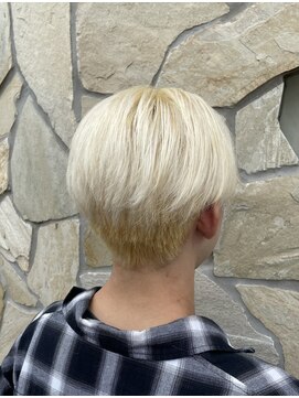 抜きっぱブリーチ×ハンサムショート[20代/30代/40代/50代/60代]