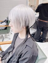 デイズ(days)&nbsp;原宿10代20代30代向けホワイトツートンカラーウルフ