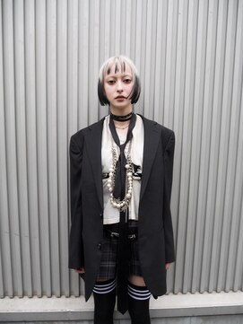 PELE原宿/ブリーチなしダブルカラー/ハイトーン/ケアブリーチ【3月上旬OPEN(予定)】 着物ヘア/ダークアッシュ/ミディアムレイヤーカット/原宿