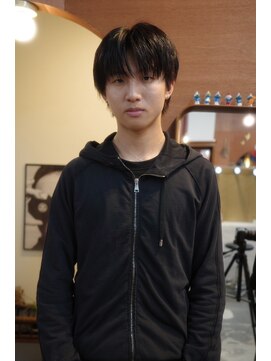 エディ(Edy) マッシュウルフ韓国ヘアセンターパートコンマバング眉毛カット