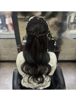 ビゼ 梅田(BIZE) ゆるふわハーフアップ