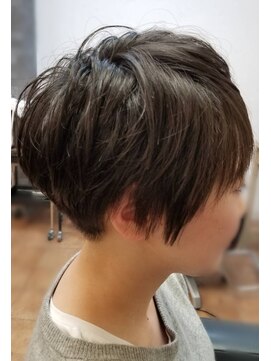 サウスイーストヘアー(SOUTH EAST Hair) キュートなベリーショート