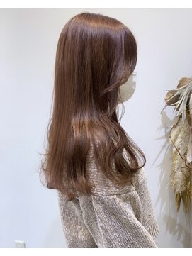 カルナ バイ エルモ(calna by ELMO) 【大人ピンクベージュ×ツヤ髪】